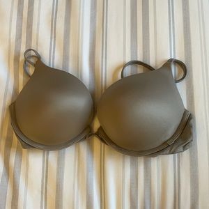 Victoria’s Secret Push-Up Bra